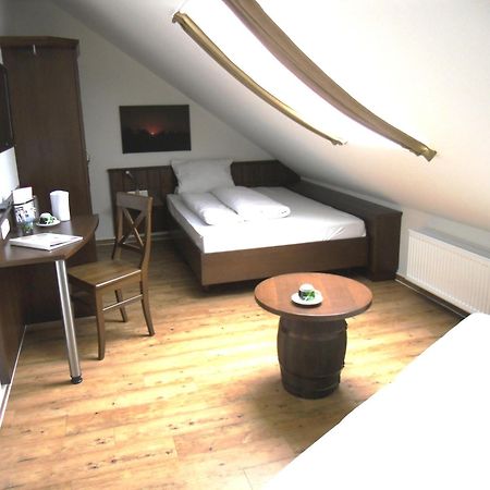 Hotel Wein-Traeume à Thüngersheim Extérieur photo
